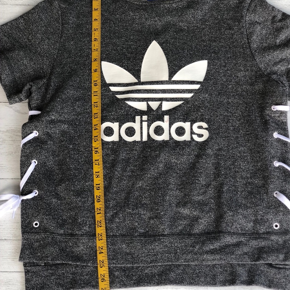 Adidas top - Picture 2 of 11